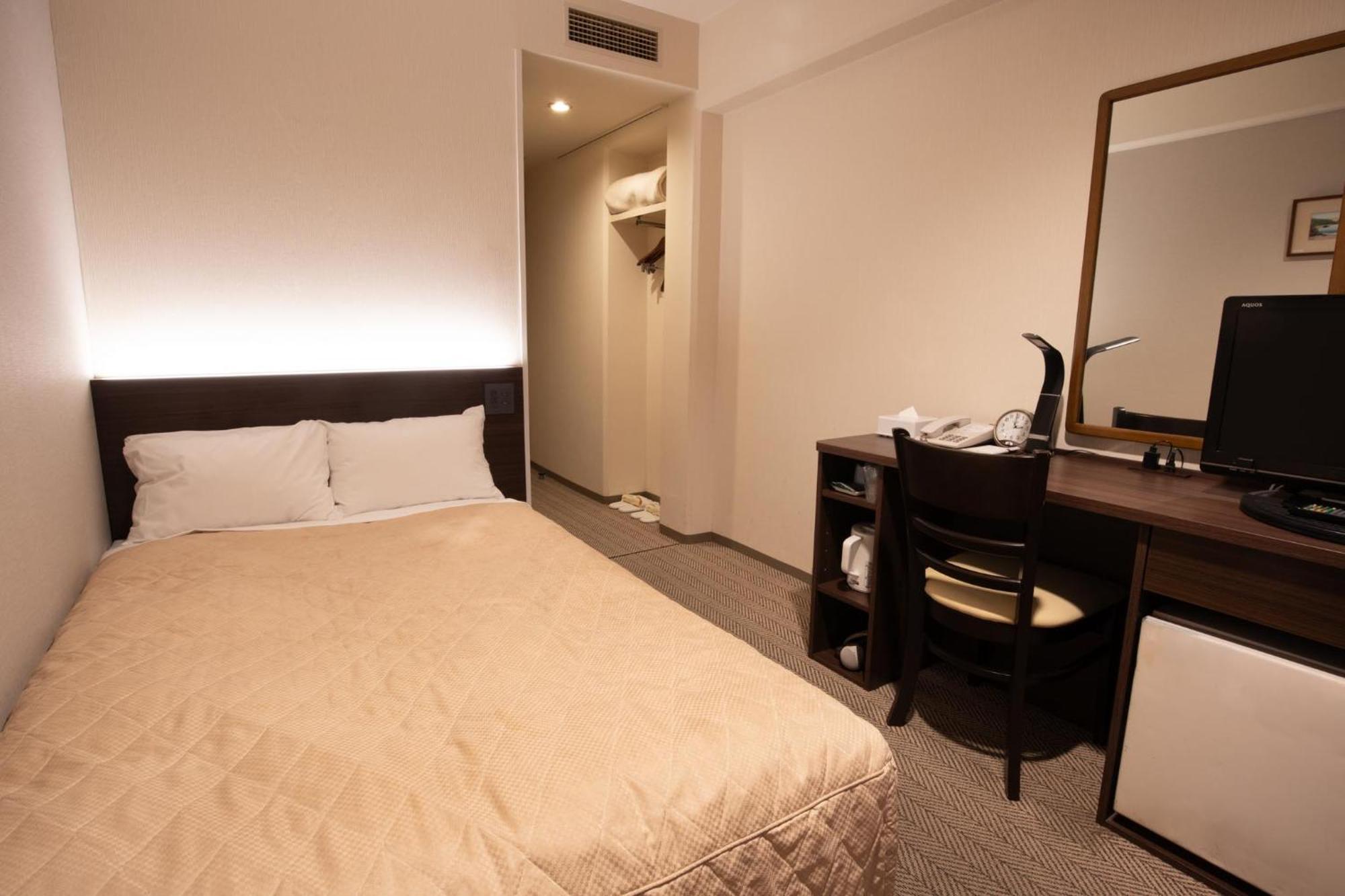 Hotel Aisul Matsuyama Macujama Szoba fotó